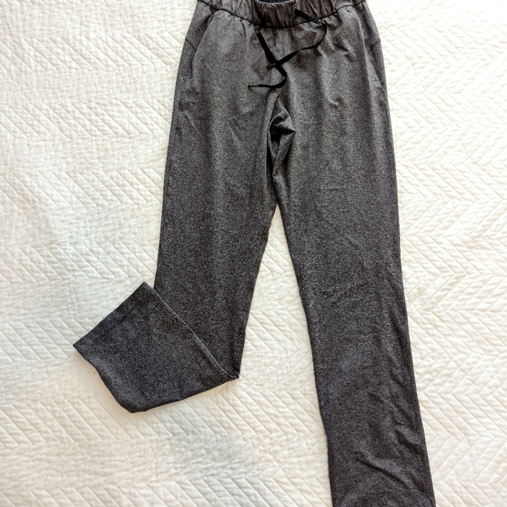 Lululemon on the fly full pant size 6